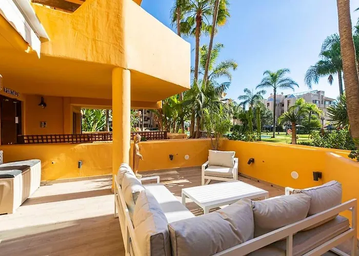 Superb Costalita In Beachfront Complex Rdr406 Apartment Estepona