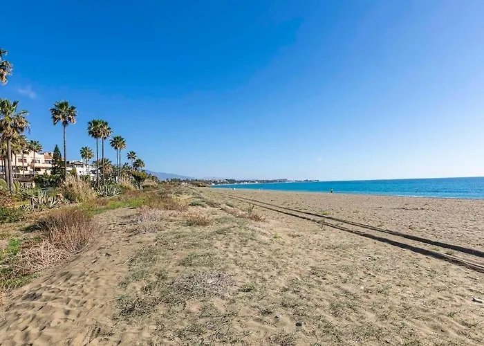 Apartment Superb Costalita In Beachfront Complex Rdr406